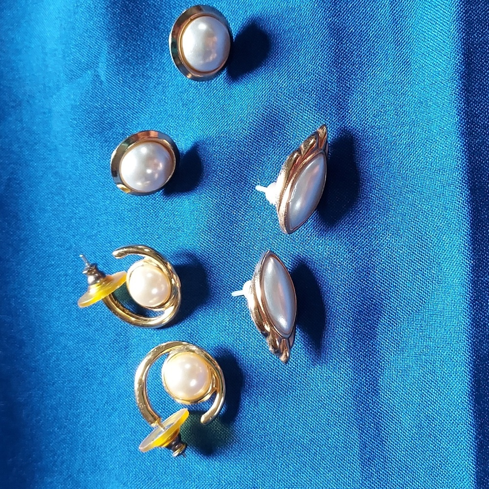 Simulated pearl earrings